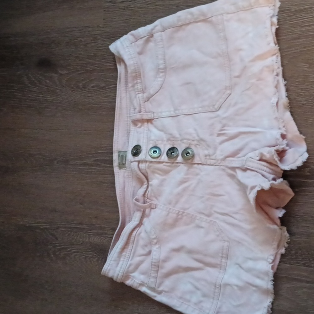 Woman's shorts